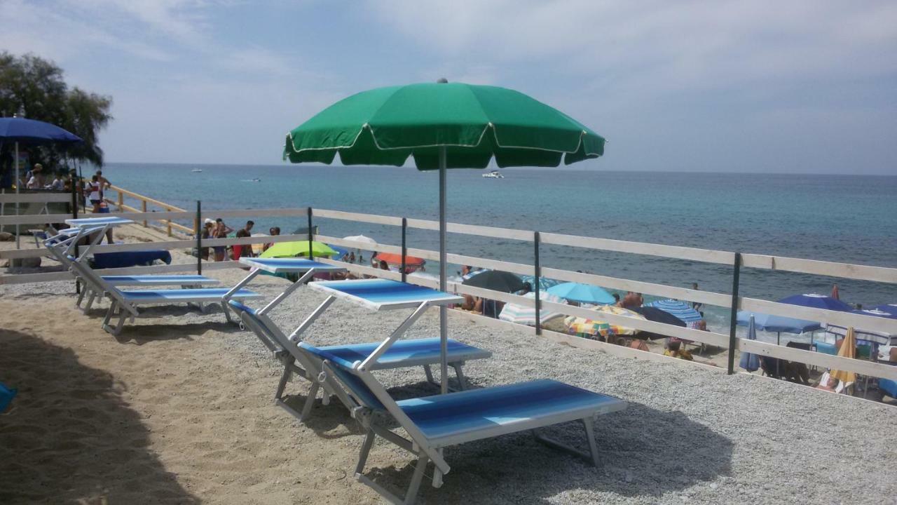 Villetta Sul Mare Капо-Ватикано Екстер'єр фото
